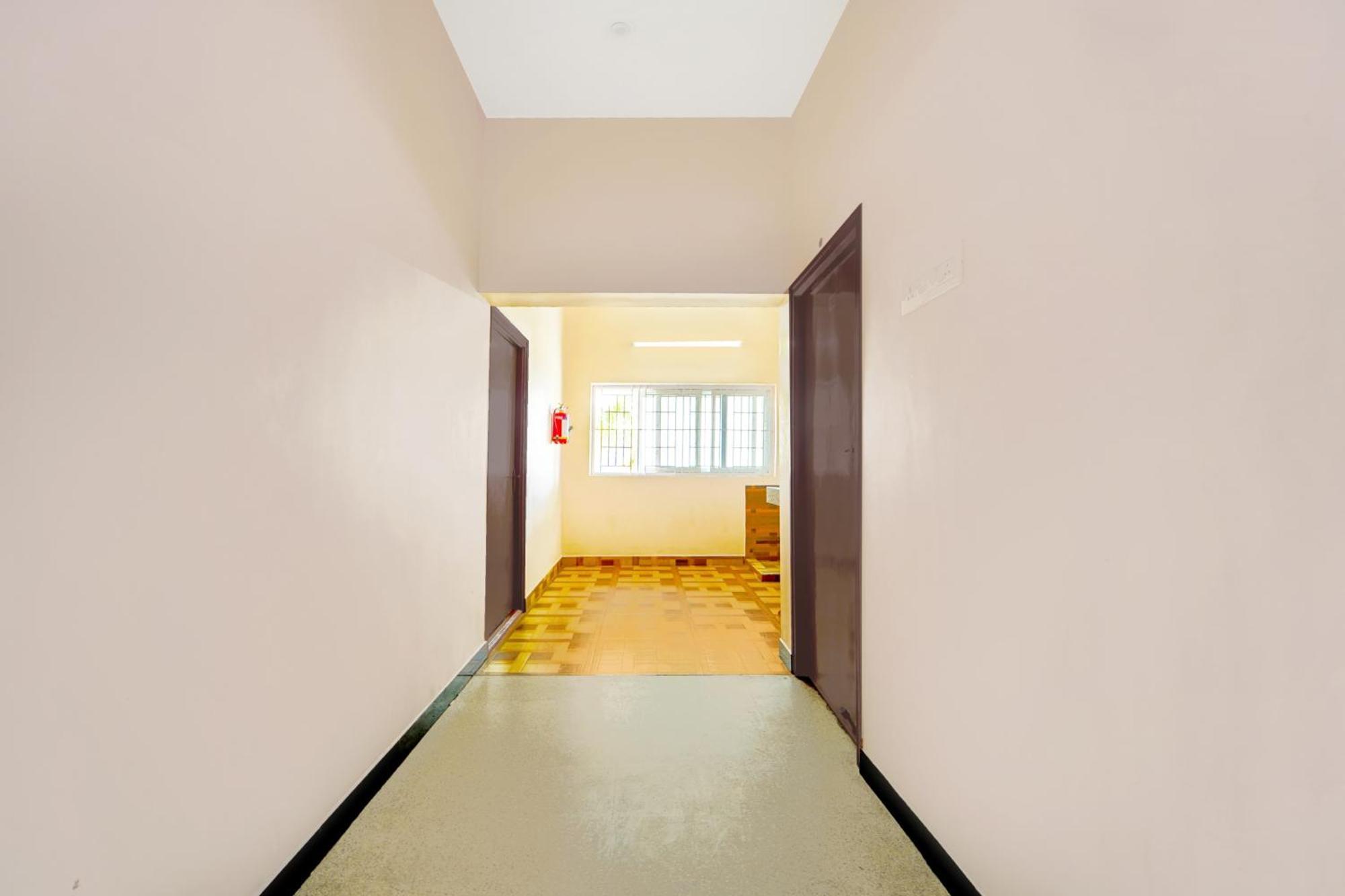 Super Hotel O Ganapathy Athipalayam Pirivu Road Kójamputtúr Exteriér fotografie